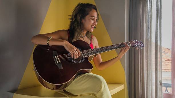 KADENCE KAD-FNTR-BRN-C(with Online Classes) Acoustic Guitar Linden Wood Rosewood Right Hand Orientation